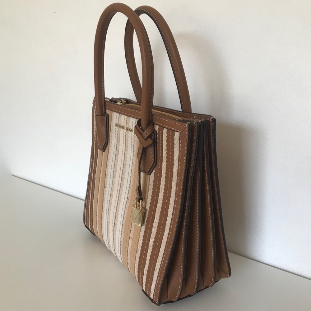 (NWT) Michael Kors Mercer Accordion Tote - Picture 3 of 3